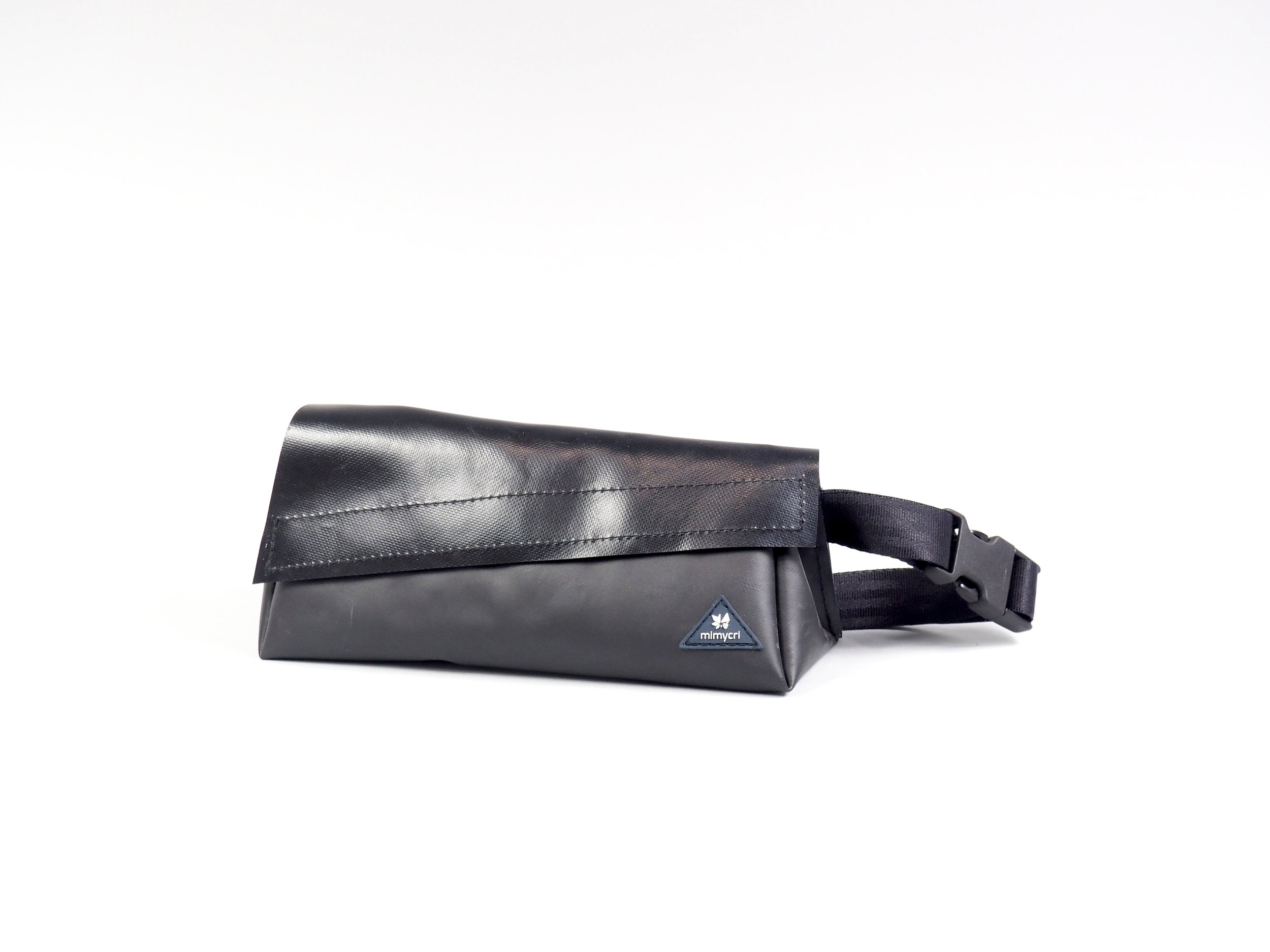 bumbag small black.JPG