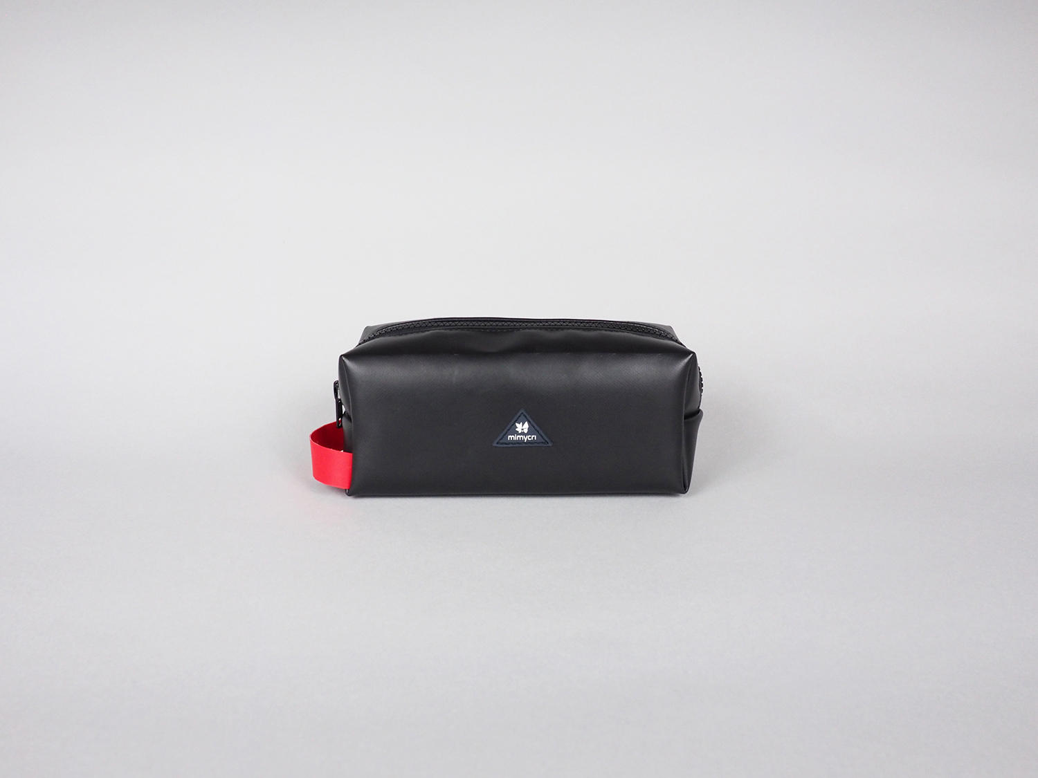 Small_Black red 2S.jpg